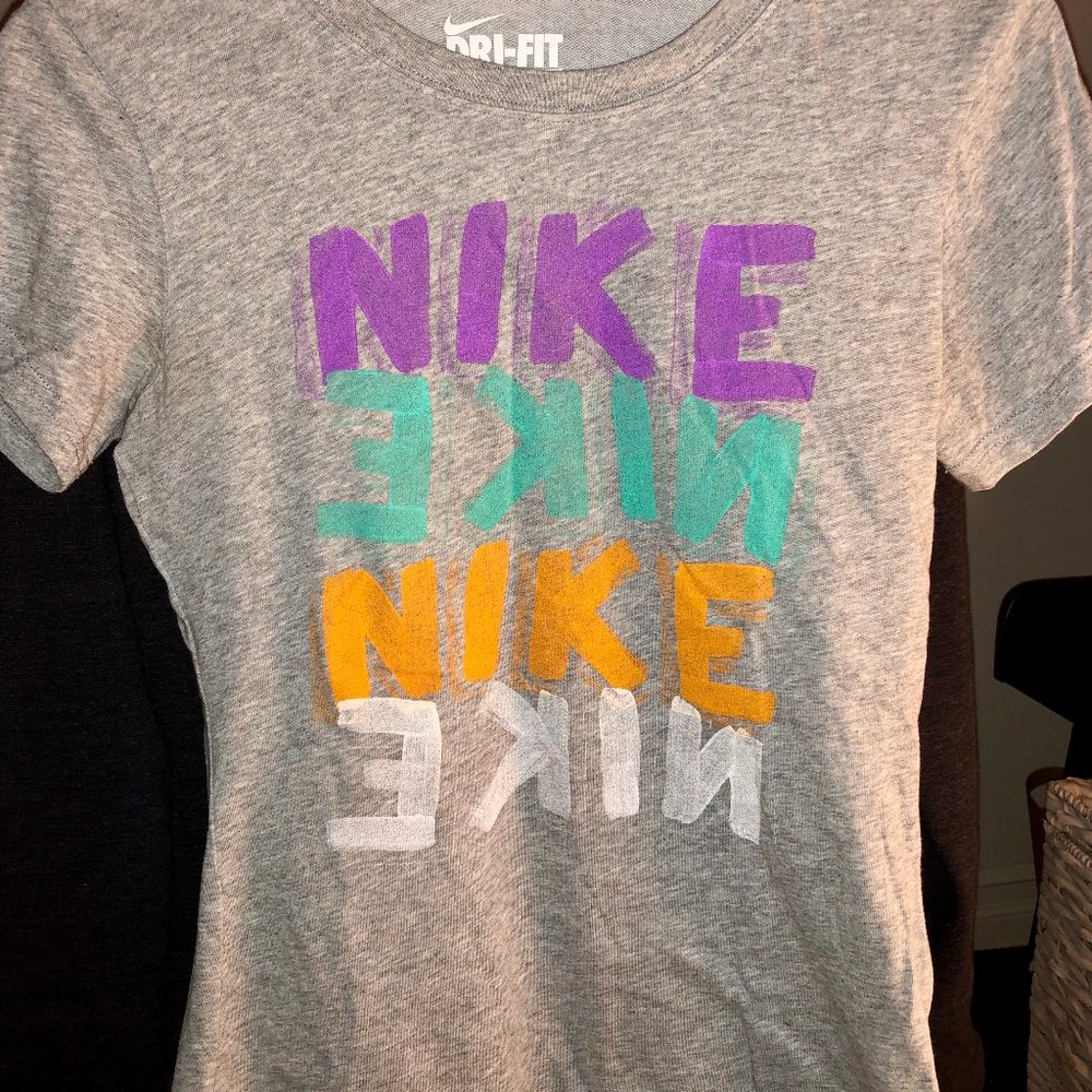 Nike T-shirt